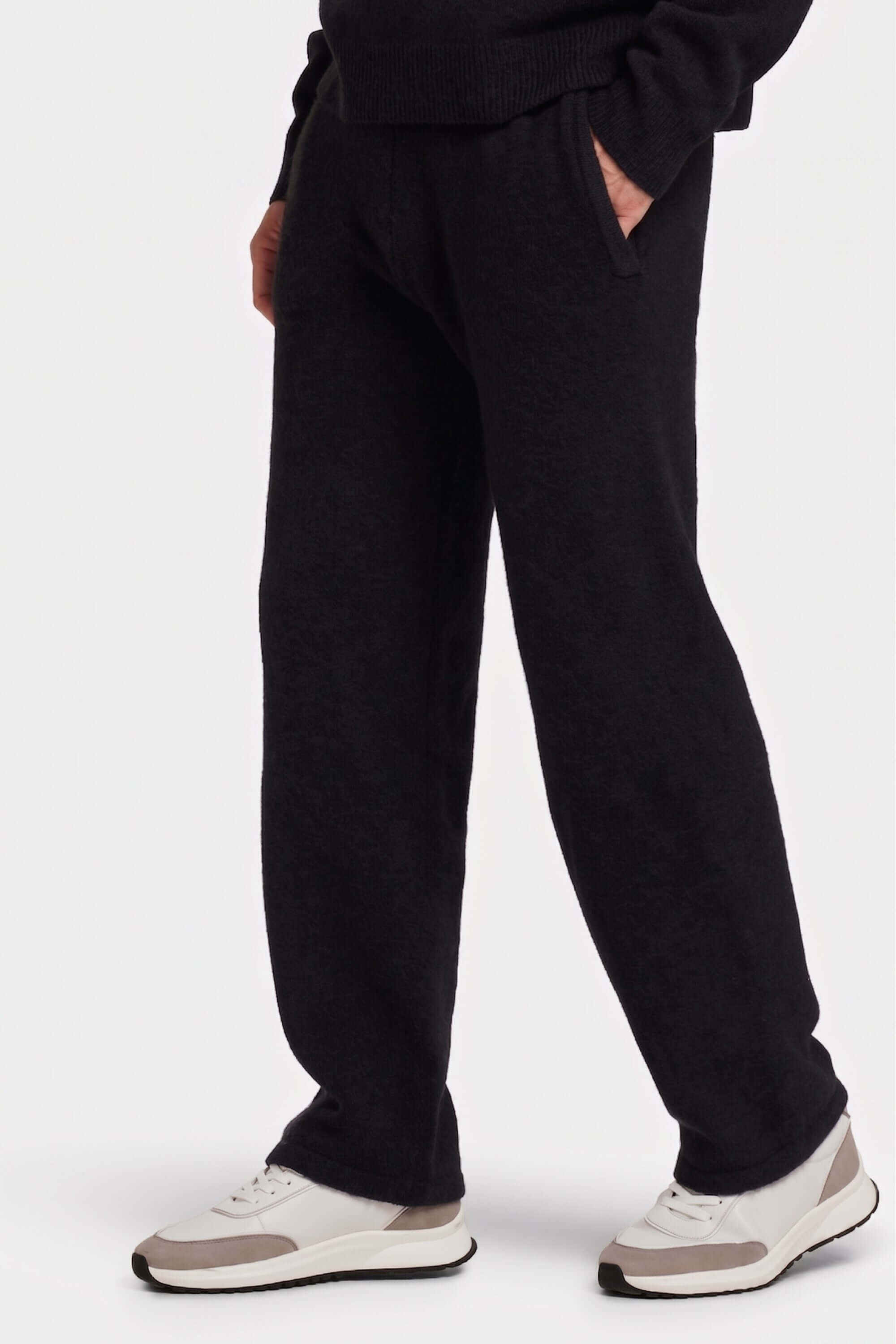 THE SAVONA JOGGER