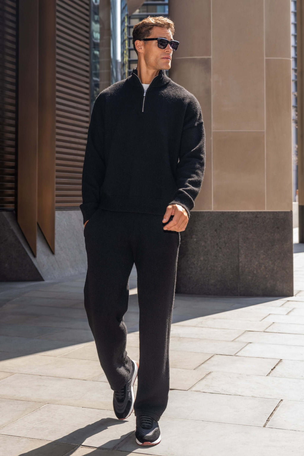 THE SAVONA QUARTER ZIP SWEATER