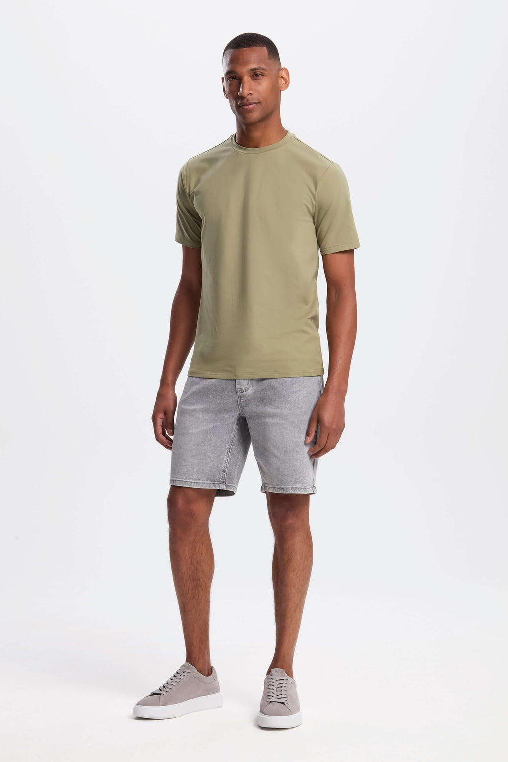 THE REGULAR T-SHIRT