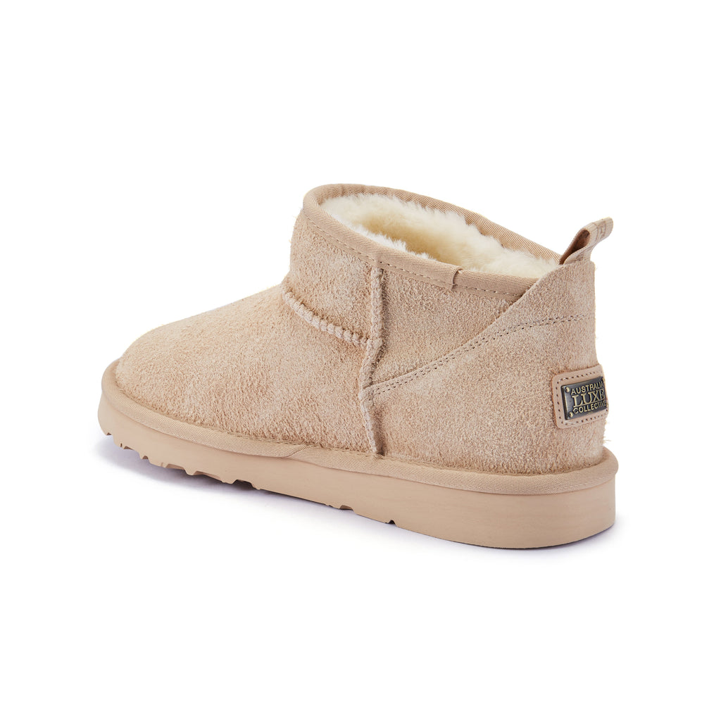 COSY ULTRA SHORT BOOTS ALMOND